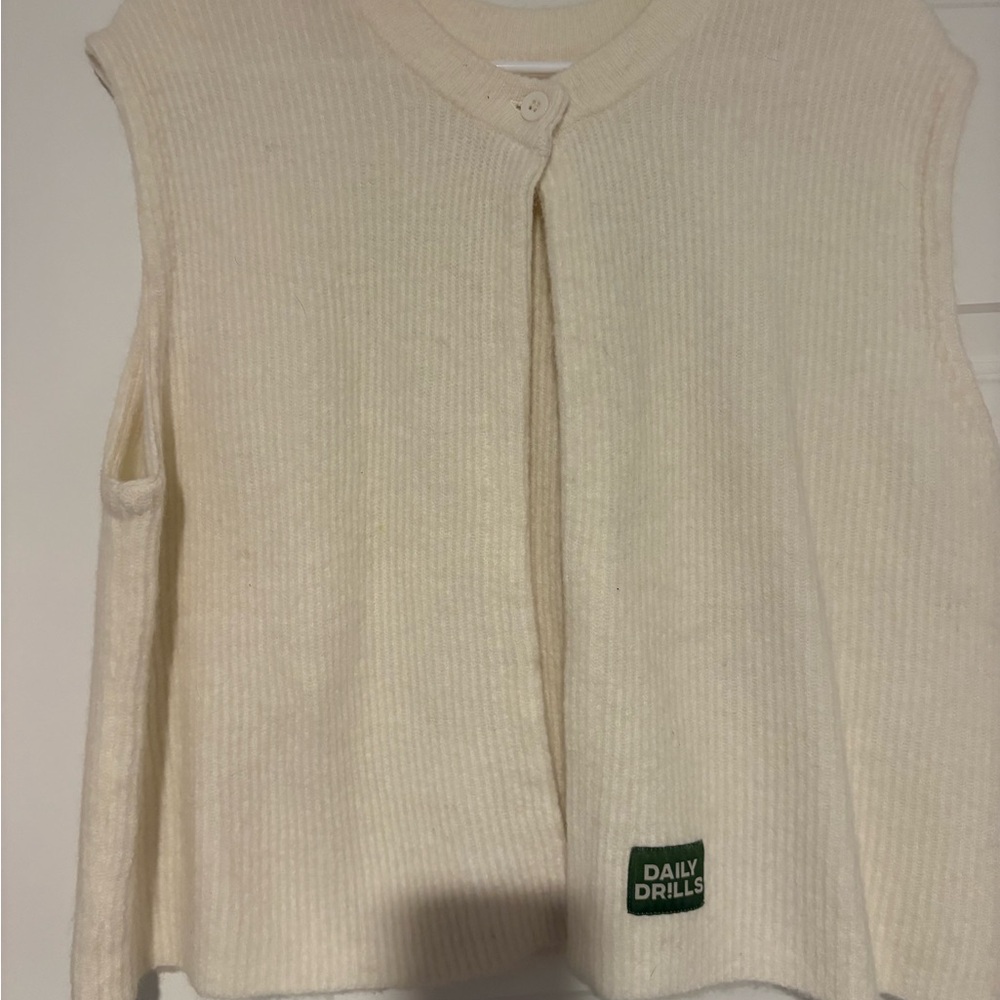 Daily Drills Ivory Ribbed Vest